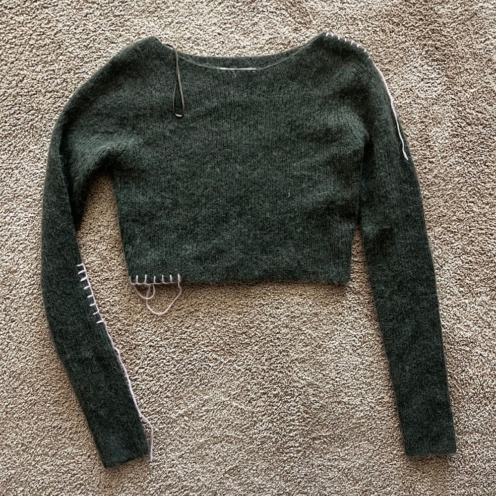 BRAND NEW cropped Zara sweater